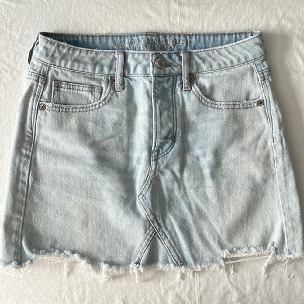 Vintage American Eagle Light Wash High-Waisted Denim Mini Skirt